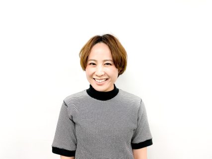 内野 彩